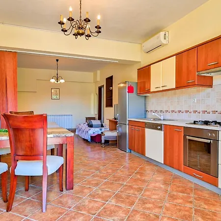 Apartment Marija Pula