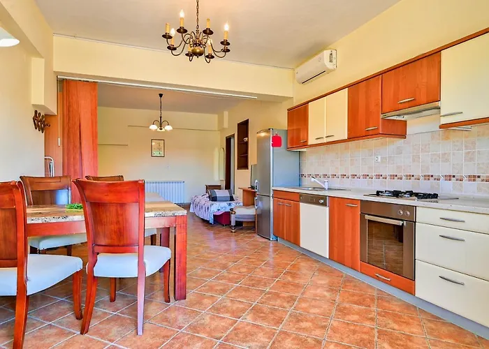 아파트 Marija 풀라